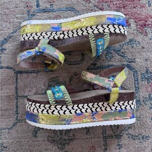 BESTSEY JOHNSON Women's Tovaa Platform Sandals